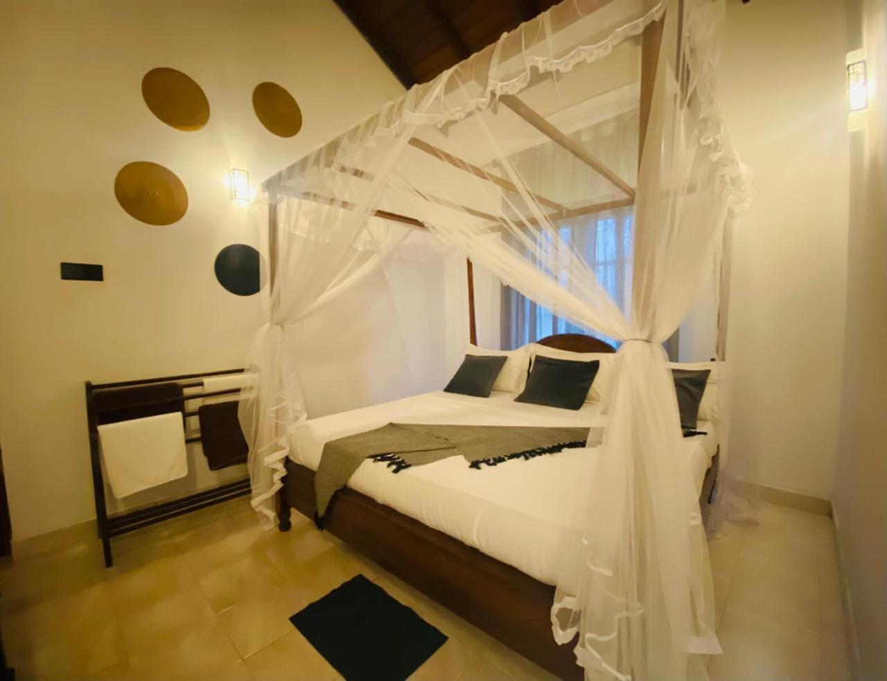 Kingcity Resort Анурадхапура Экстерьер фото